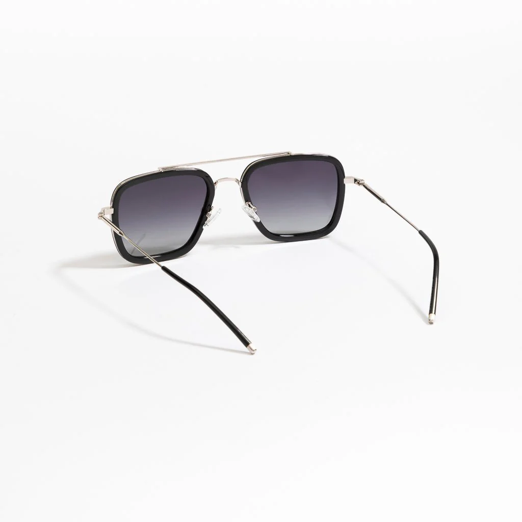 avenger // 001 - Image 2
